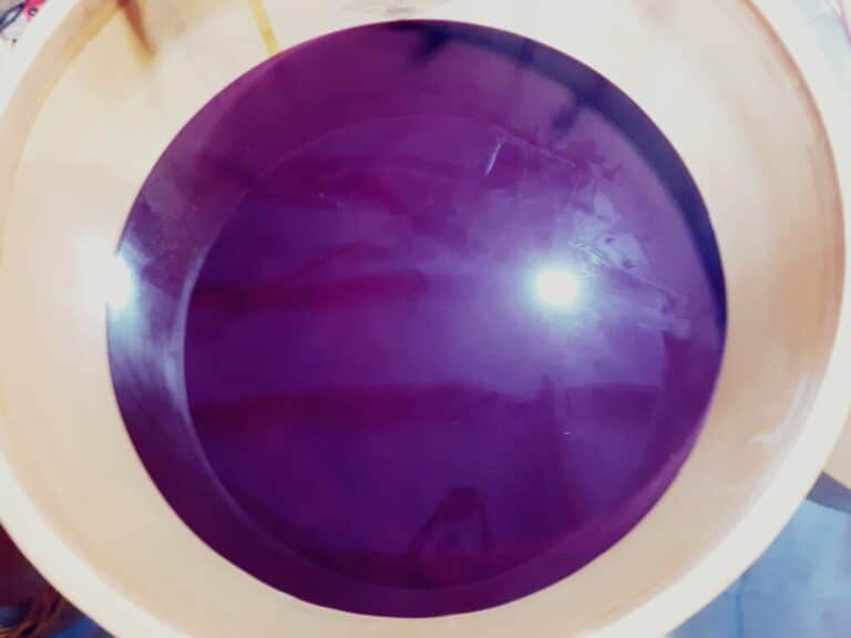 Cuve de vinification première presse, vin violet